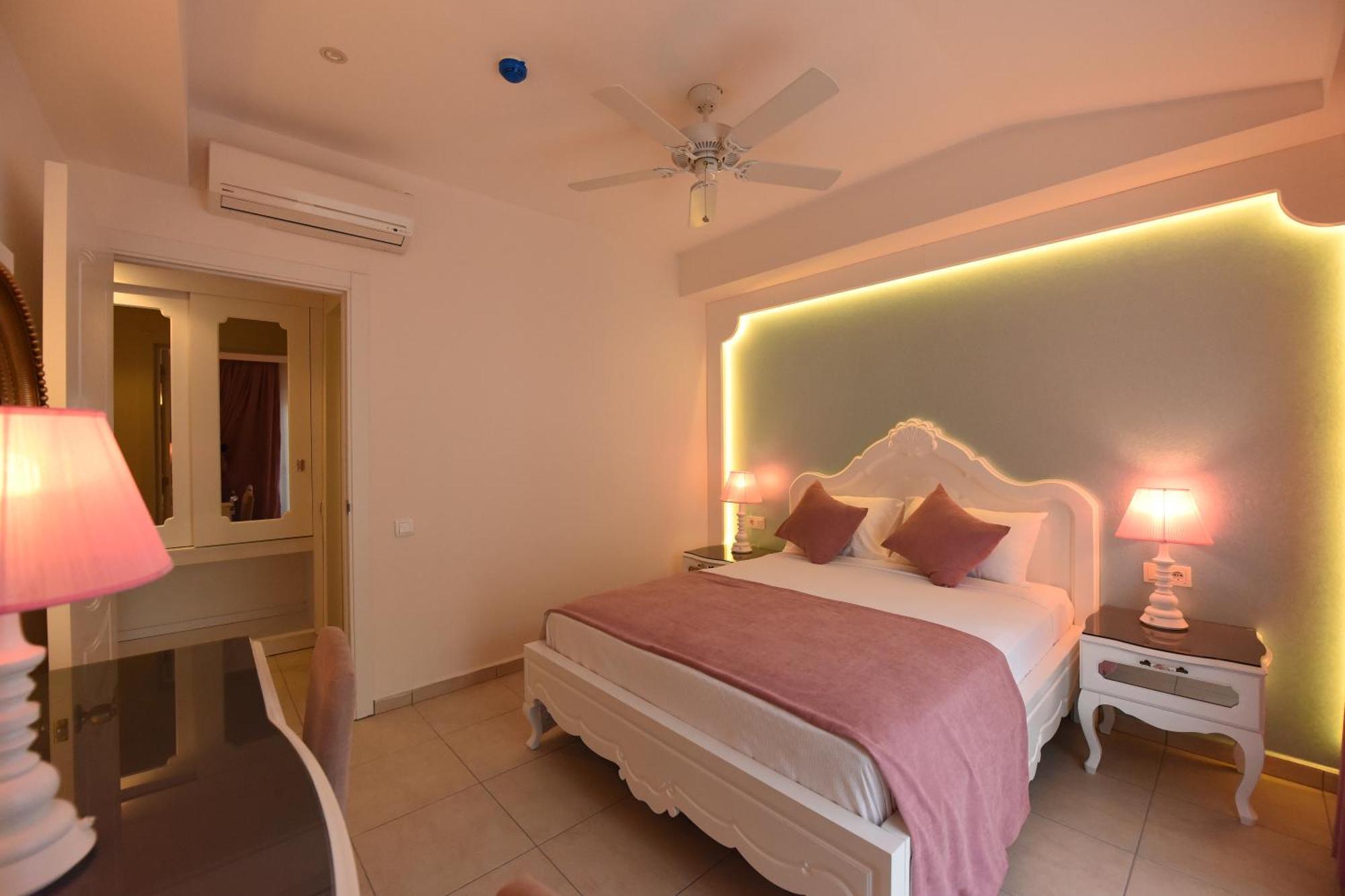 Montebello Deluxe Hotel Ölüdeniz Habitación foto